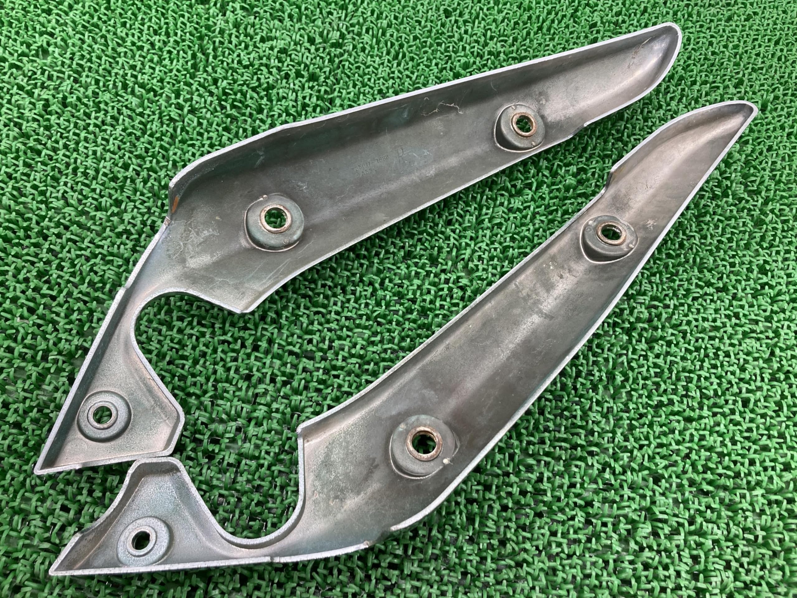 Amazon | エリミネーター250V リアフェンダーステーカバー 35011-1887